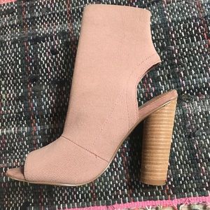 Steve Madden pink heels boots 6.5 ankle